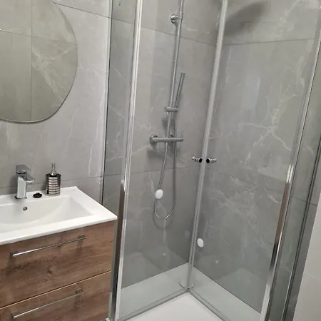 Zakochani W Dębinie Debina (Ustka)